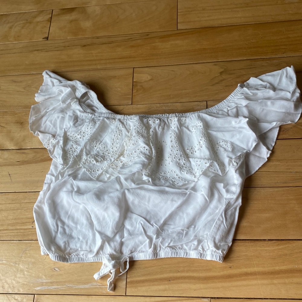 White off the shoulder crop top